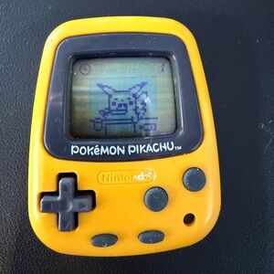 Nintendo Pokémon Pikachu Yellow Console